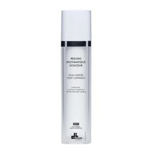 Il offre une exfoliation intense et douce qui favorise le maintien d’une peau saine. Il élimine les cellules mortes et les impuretés. La peau retrouve une belle énergie, un aspect lisse, souple et uniforme. Elle est douce, lumineuse, régénérée et plus rés