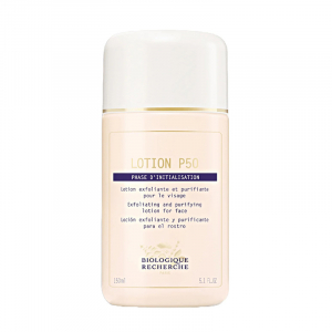 Pilier de la méthode de reconditionnement épidermique Biologique Recherche, la Lotion P50 est une lotion multifonction qui exfolie, nettoie, assainit et favorise le maintien du pH acide de l'épiderme. Purifiée quotidiennement en douceur, la peau est matif
