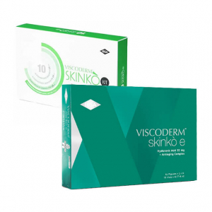 Viscoderm Skinkò E est un complexe anti-âge contenant plus de 50 éléments dermofonctionnels dont de l'acide hyaluronique non réticulé, des vitamines, des minéraux et des acides aminés indiqués pour maintenir et améliorer le trophisme cellulaire de l'épide