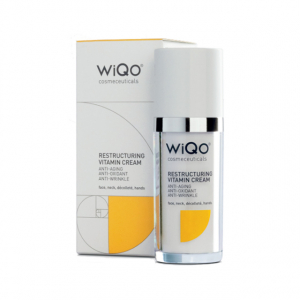 The WiQo Restructuring Vitamin Cream contient un rétinoïde appelé Hydroxypinacolone Retinoate, qui agit efficacement directement sur les récepteurs, sans qu'il soit nécessaire de le modifier. Ses effets sont comparables à ceux de l'acide rétinoïque, sans 