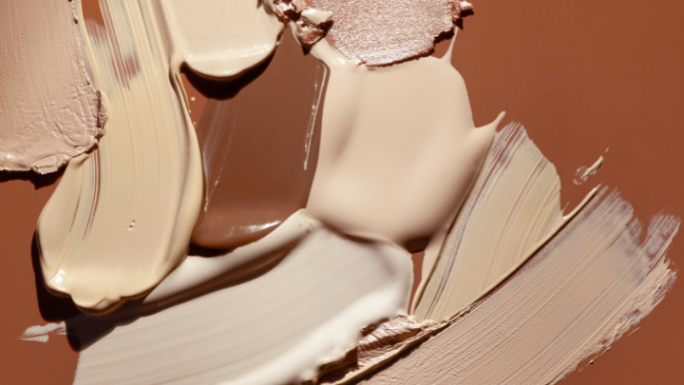Du Maquillage aux Soins: Sublimer la Beauté Naturellement